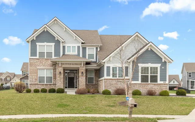 $3,300 | 2473 Commons Court, Avon, IN 46123