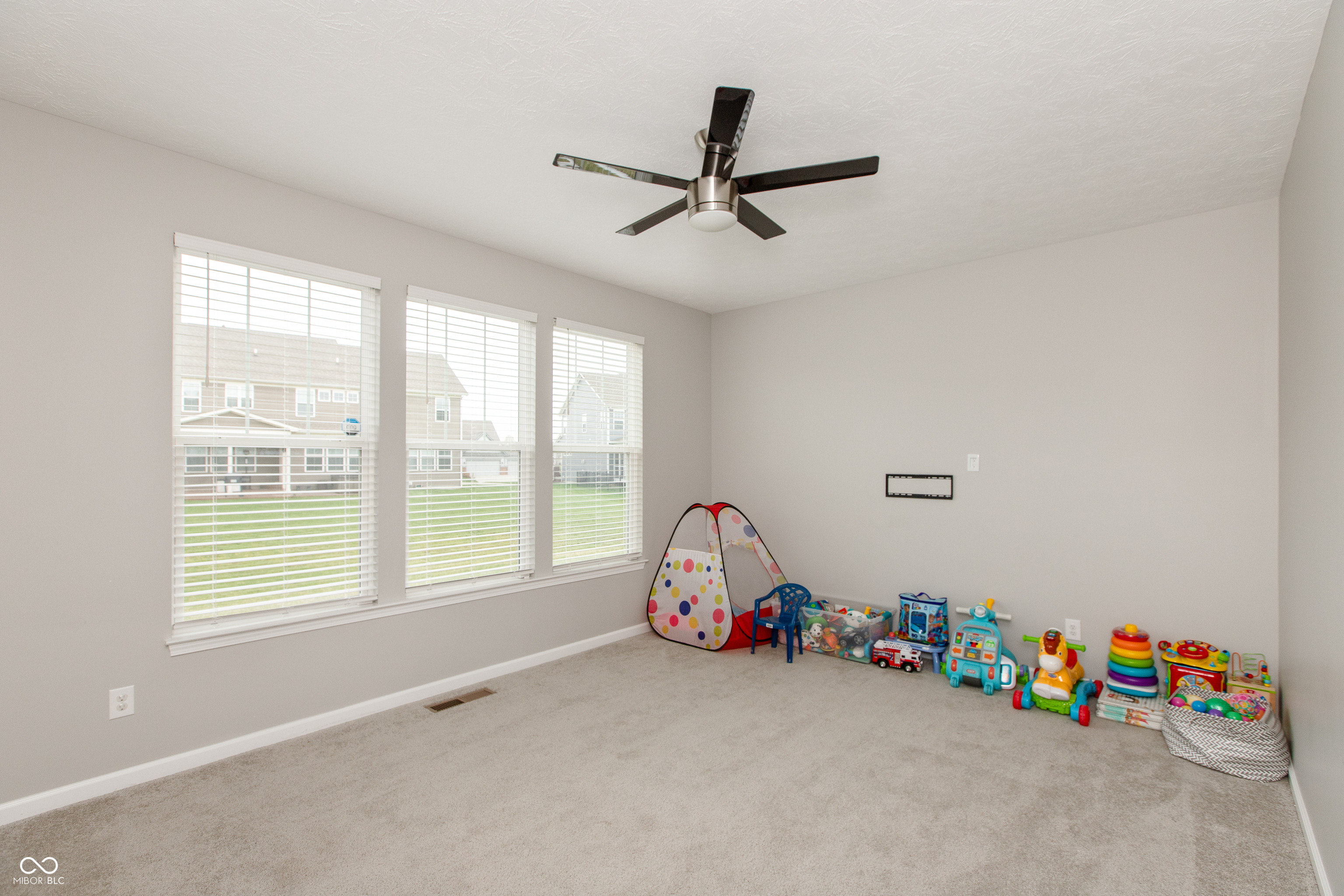 2473 Commons Court Avon, IN 46123 - Photo 12 of 31