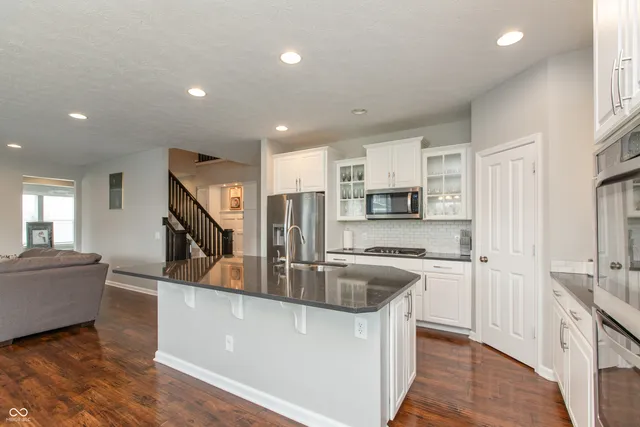 $3,300 | 2473 Commons Court, Avon, IN 46123