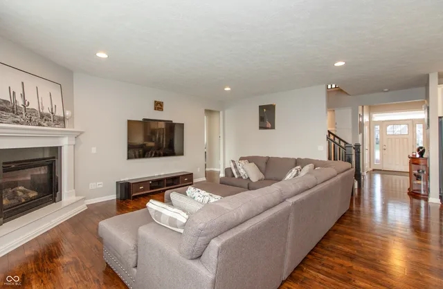 $3,300 | 2473 Commons Court, Avon, IN 46123