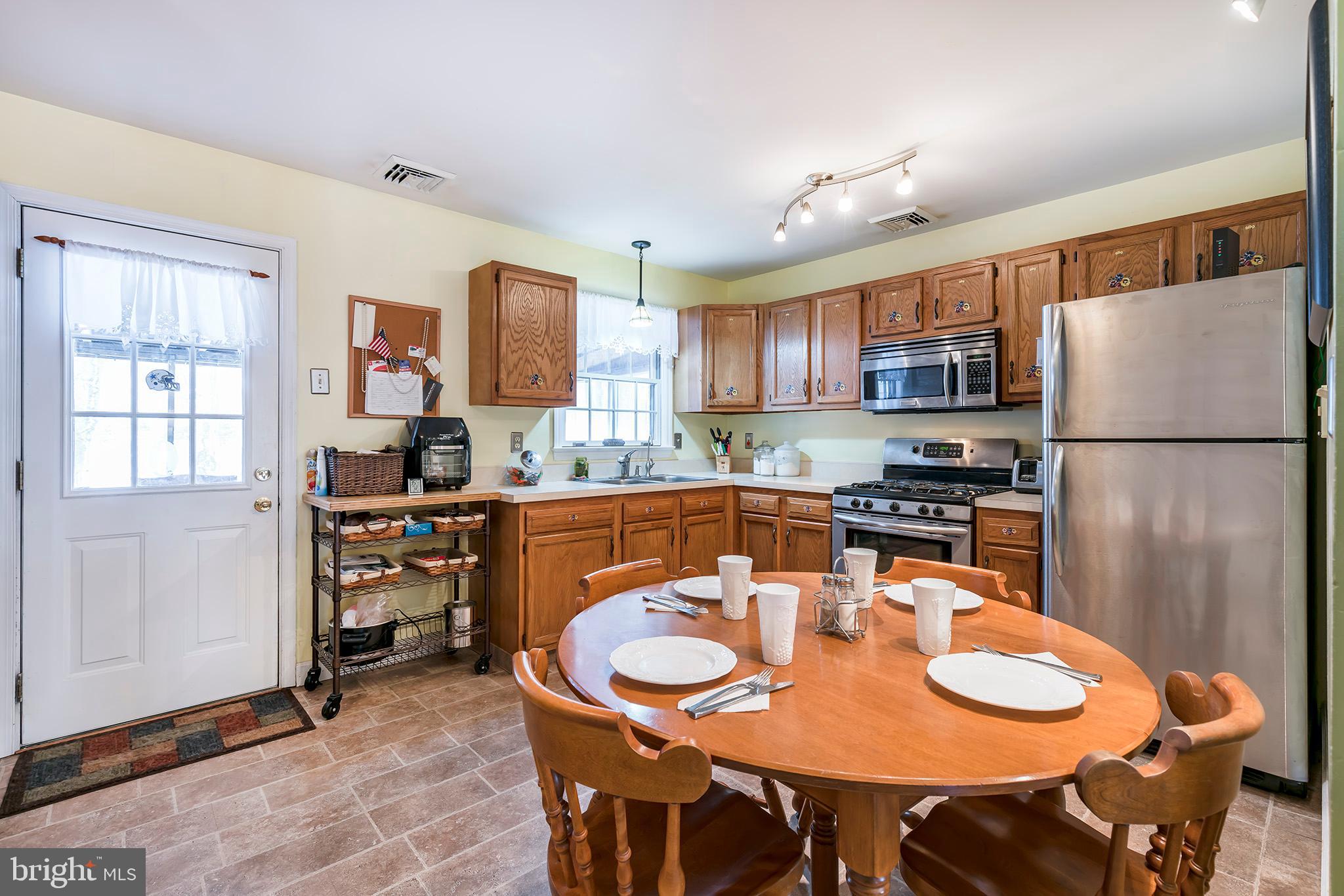 158 Groff Road Quarryville, PA 17566 - Photo 9 of 43 Gallery Image 9
