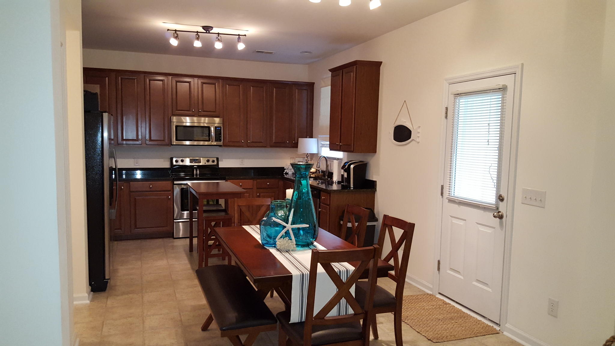 409 Mossy Wood Road Summerville, SC 29486 - Photo 6 of 25 20160509_175257