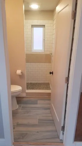 $1,700 | 11 Dana Avenue, Unit APARTMENT 1, Kittery, ME 03904