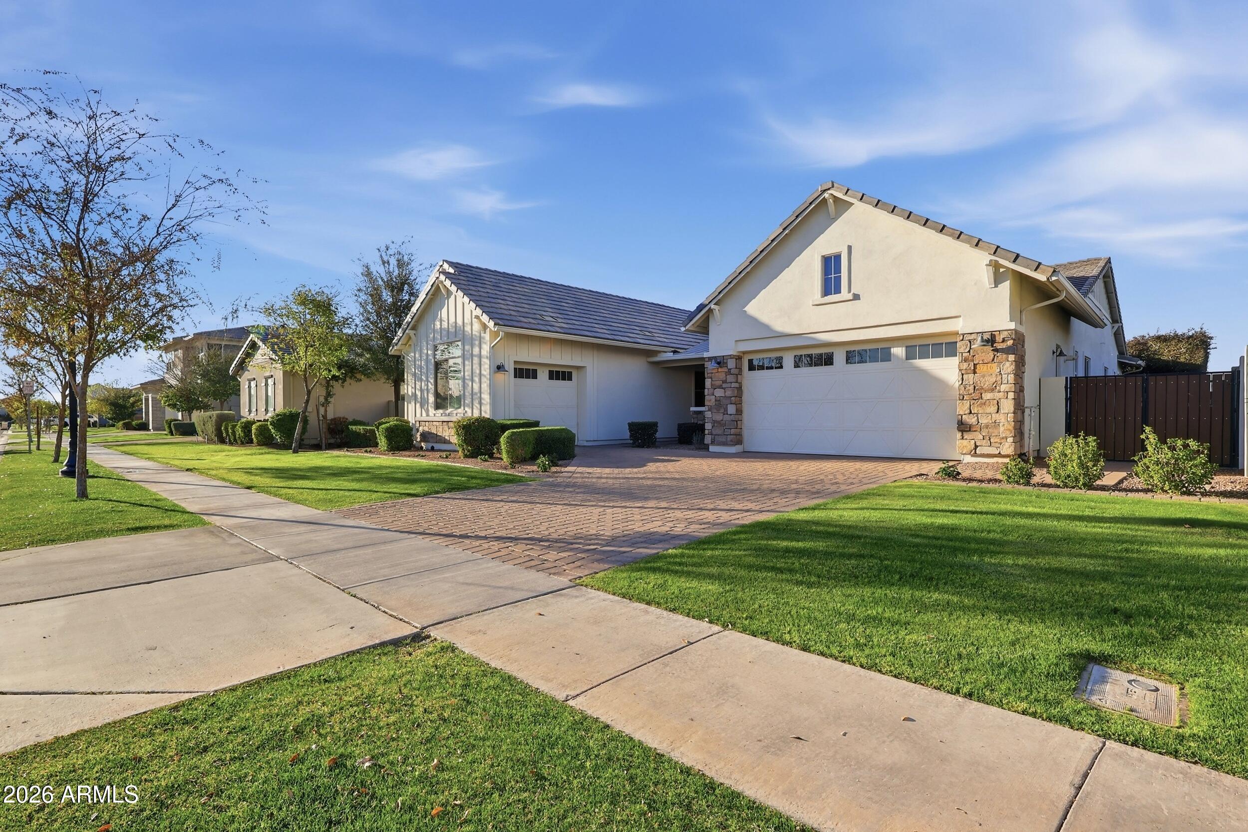 3716 East Appaloosa Road Gilbert, AZ 85296 - Photo 3 of 53 Gallery Image 3