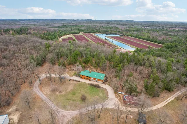 $3,250,000 | 23108-23158 Aspen Avenue, Warrens, WI 54666