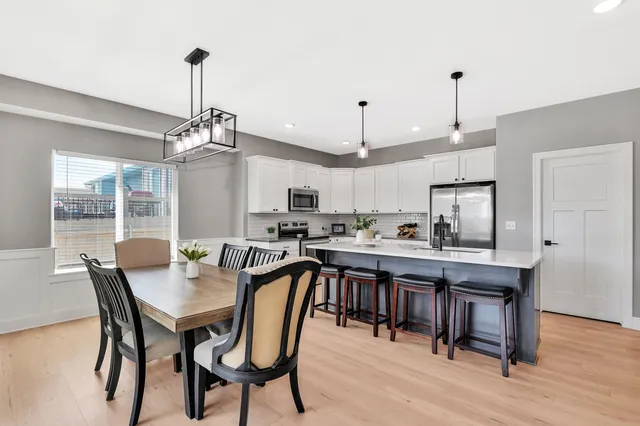 $354,900 | 5339 North Pebblecreek Street, Bel Aire, KS 67226