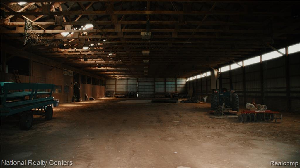 58191 Eight Mile Road Northville, MI 48167 - Photo 4 of 57