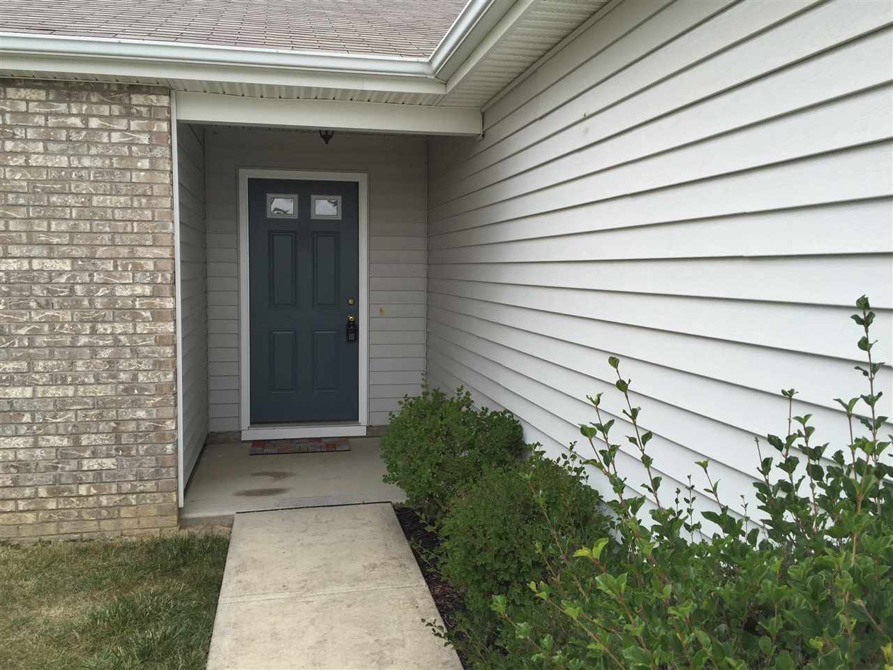 234 Riley Place Fort Wayne, IN 46825 - Photo 3 of 27 Gallery Image 3