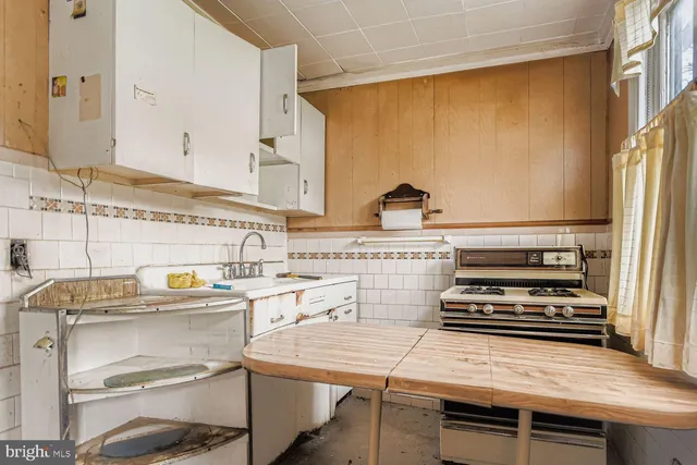 $275,000 | 4514 Kenwood Avenue, Baltimore, MD 21206