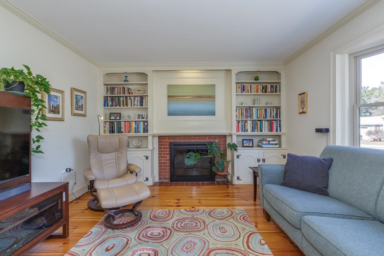 82 Penacook Road Hopkinton, NH 03229 - Photo 12 of 36