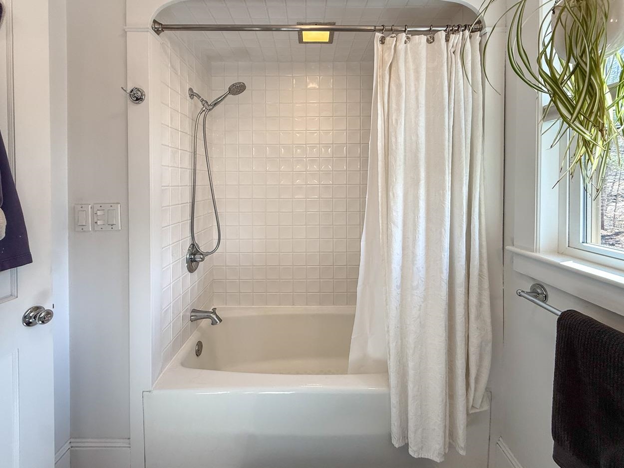 82 Penacook Road Hopkinton, NH 03229 - Photo 21 of 36