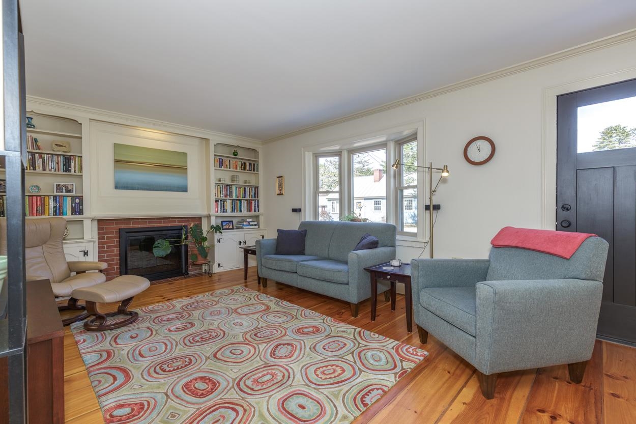 82 Penacook Road Hopkinton, NH 03229 - Photo 10 of 36