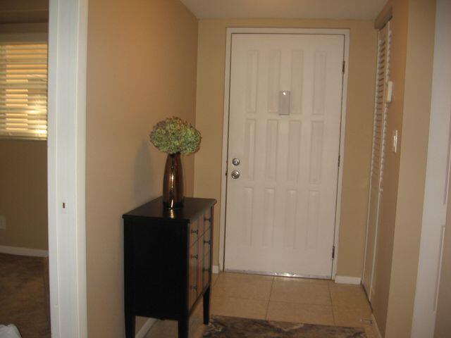 5340 Northwest 2nd Avenue, Unit 229 Boca Raton, FL 33487 - Photo 3 of 50 Foyer/Entrance
