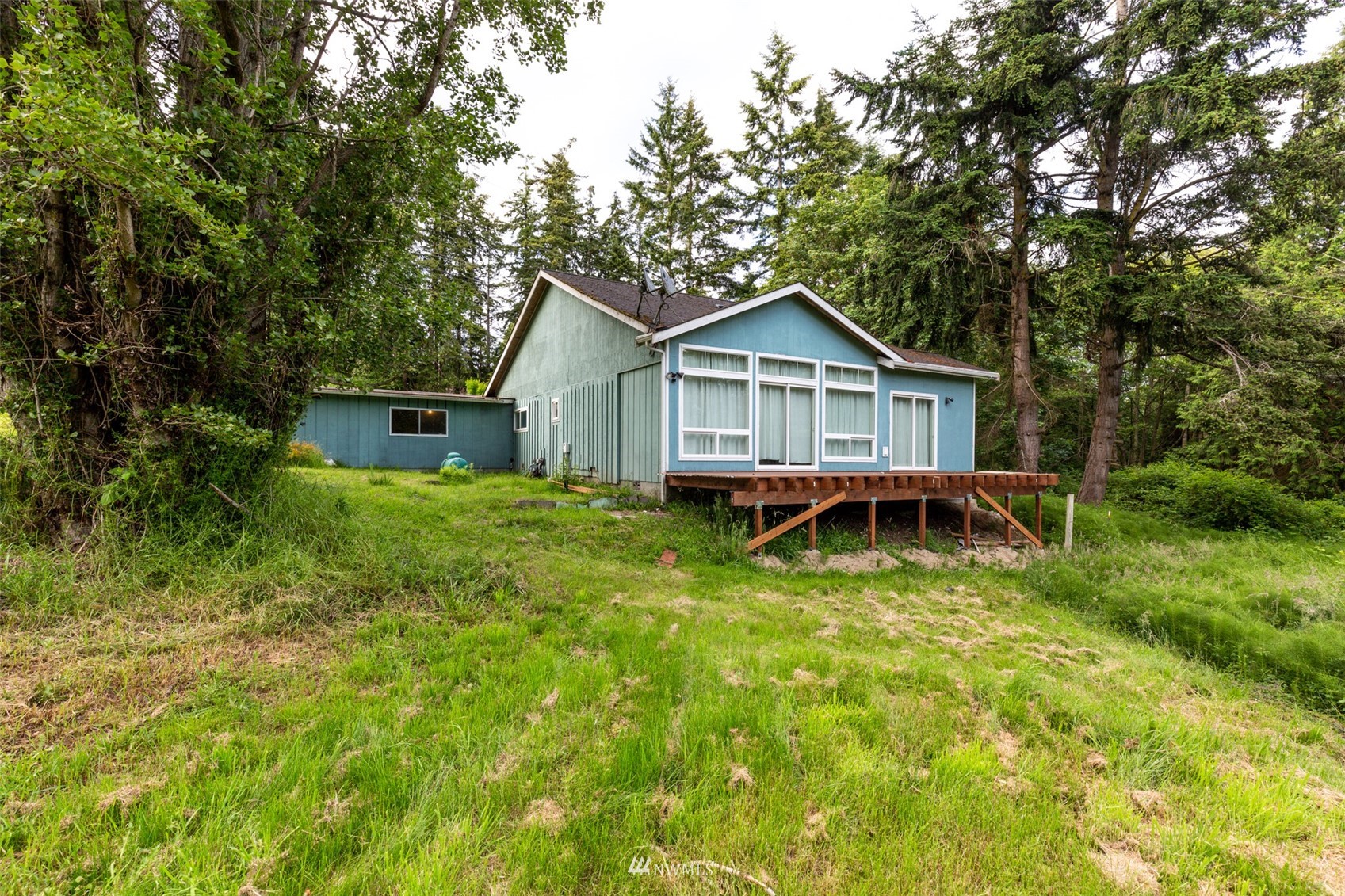 4116 Jones Road Oak Harbor, WA 98277 - Photo 4 of 37 Gallery Image 4