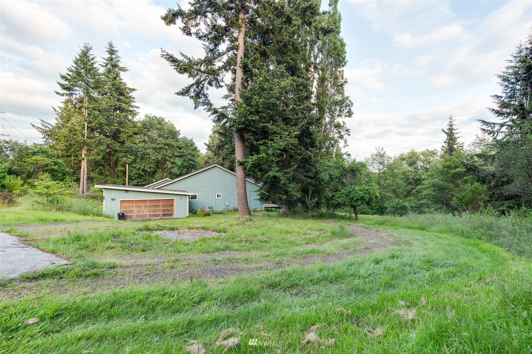 4116 Jones Road Oak Harbor, WA 98277 - Photo 6 of 37 Gallery Image 6