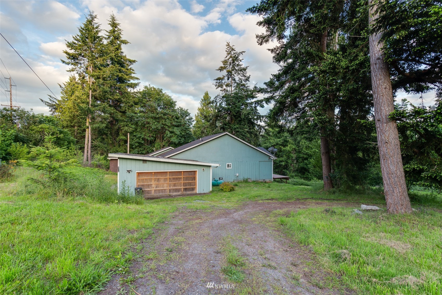 4116 Jones Road Oak Harbor, WA 98277 - Photo 9 of 37 Gallery Image 9