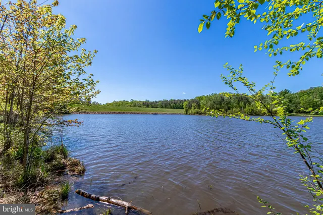 $3,300 | 8046 Galla Knoll Circle, Springfield, VA 22153