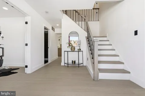 $1,199,990 | 12011 Meadowville Court, Herndon, VA 20170
