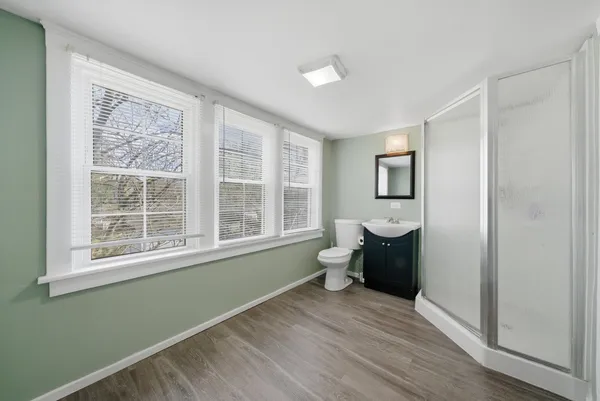 $349,900 | 305 Circle Road, Fox River Grove, IL 60021