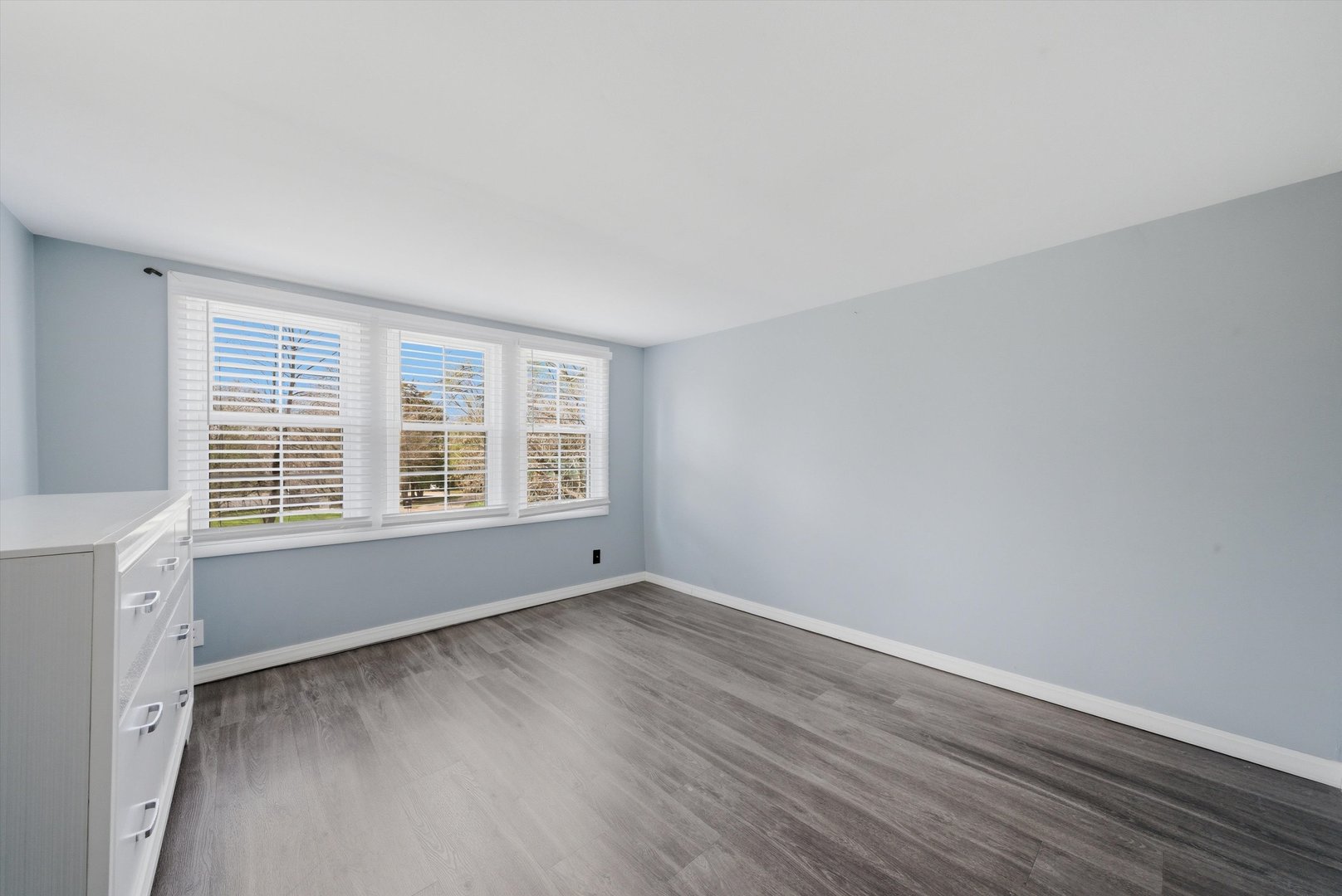 305 Circle Road Fox River Grove, IL 60021 - Photo 14 of 31