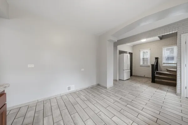 $349,900 | 305 Circle Road, Fox River Grove, IL 60021