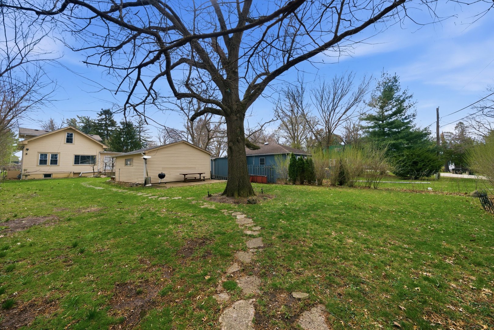 305 Circle Road Fox River Grove, IL 60021 - Photo 25 of 31