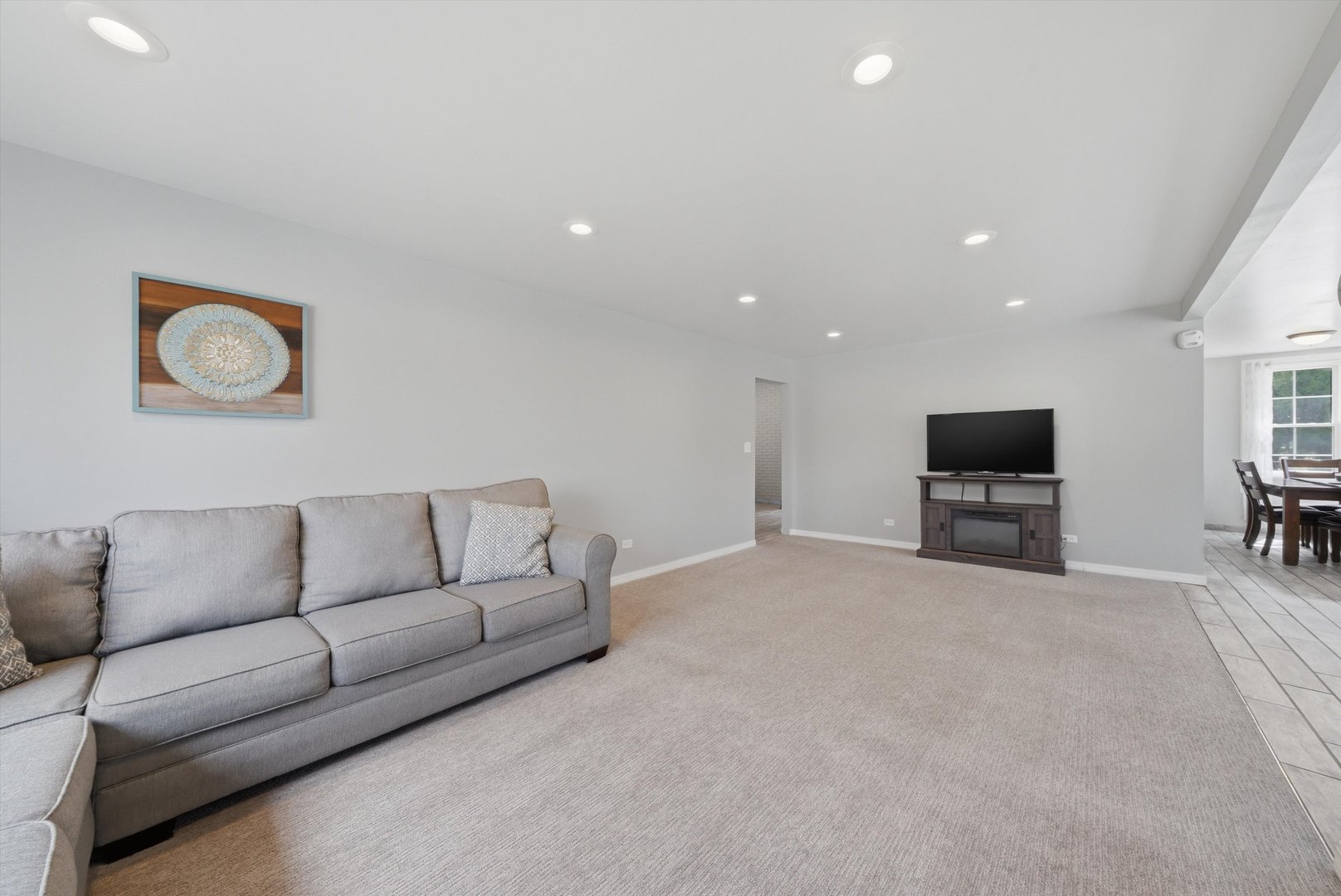 305 Circle Road Fox River Grove, IL 60021 - Photo 10 of 31
