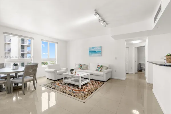 $485,000 | 7350 Southwest 89th Street, Unit 1610S, Miami, FL 33156
