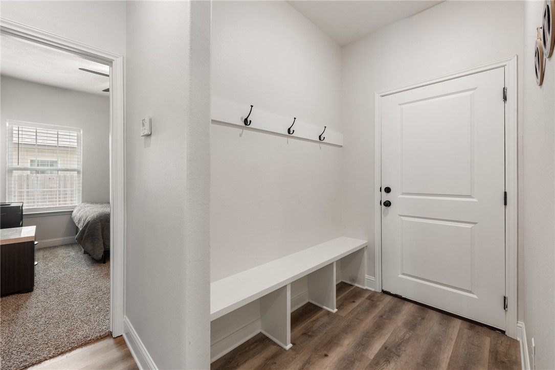 401 Brazos Bend Snook, TX 77879 - Photo 16 of 19