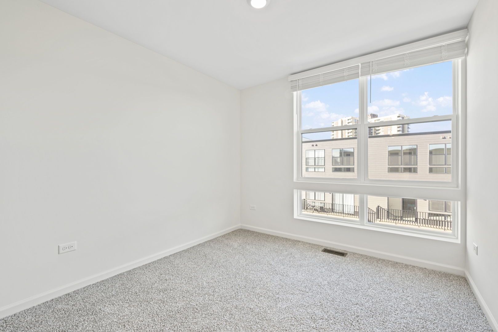 338 Summit Circle Lombard, IL 60148 - Photo 18 of 24