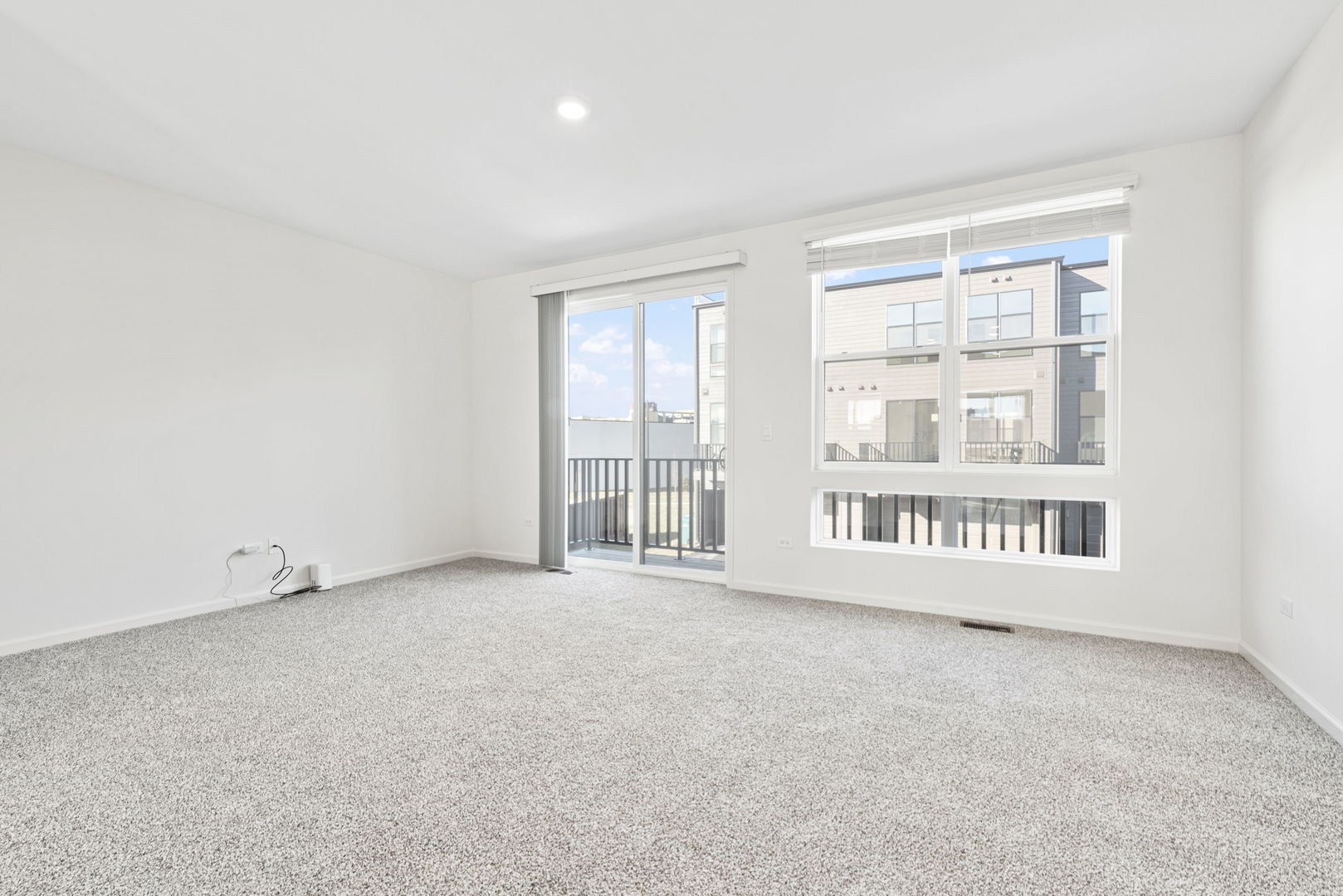 338 Summit Circle Lombard, IL 60148 - Photo 4 of 24