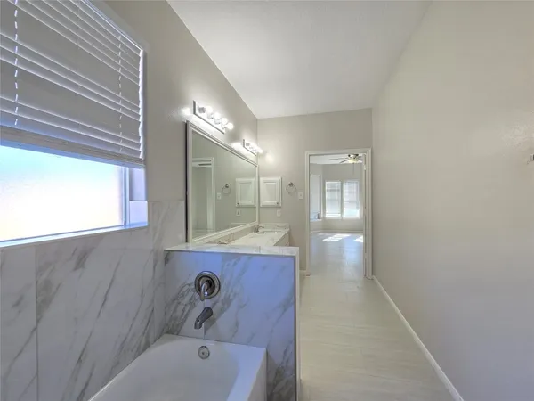 $2,950 | 18819 Harbor Key Circle, Houston, TX 77084