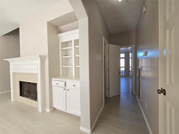$2,950 | 18819 Harbor Key Circle, Houston, TX 77084