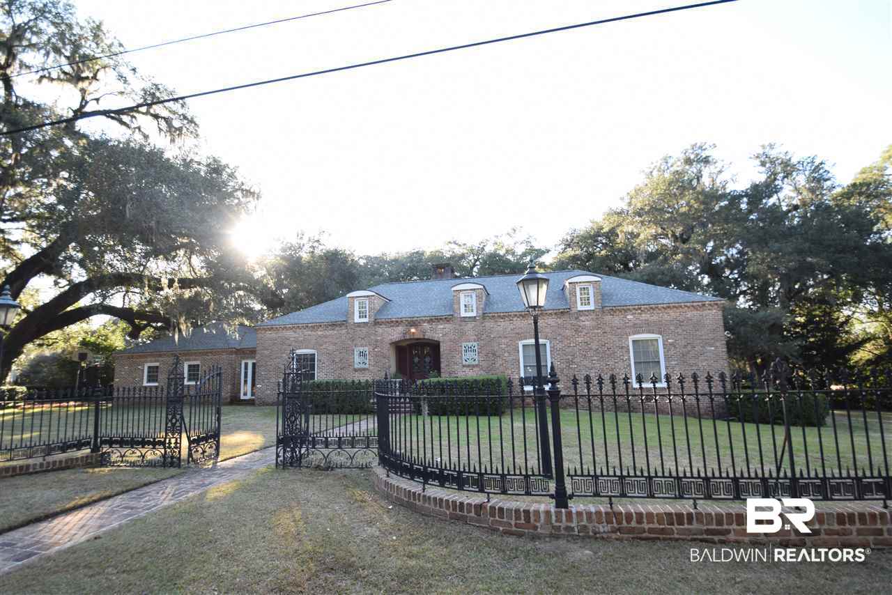 254 Island Court Mobile, AL 36606 - Photo 2 of 40