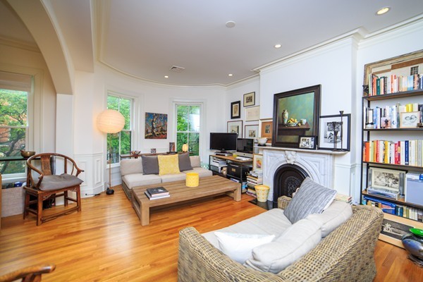 28 Rutland Square, Unit 2 Boston, MA 02118 - Photo 3 of 11 Gallery Image 3