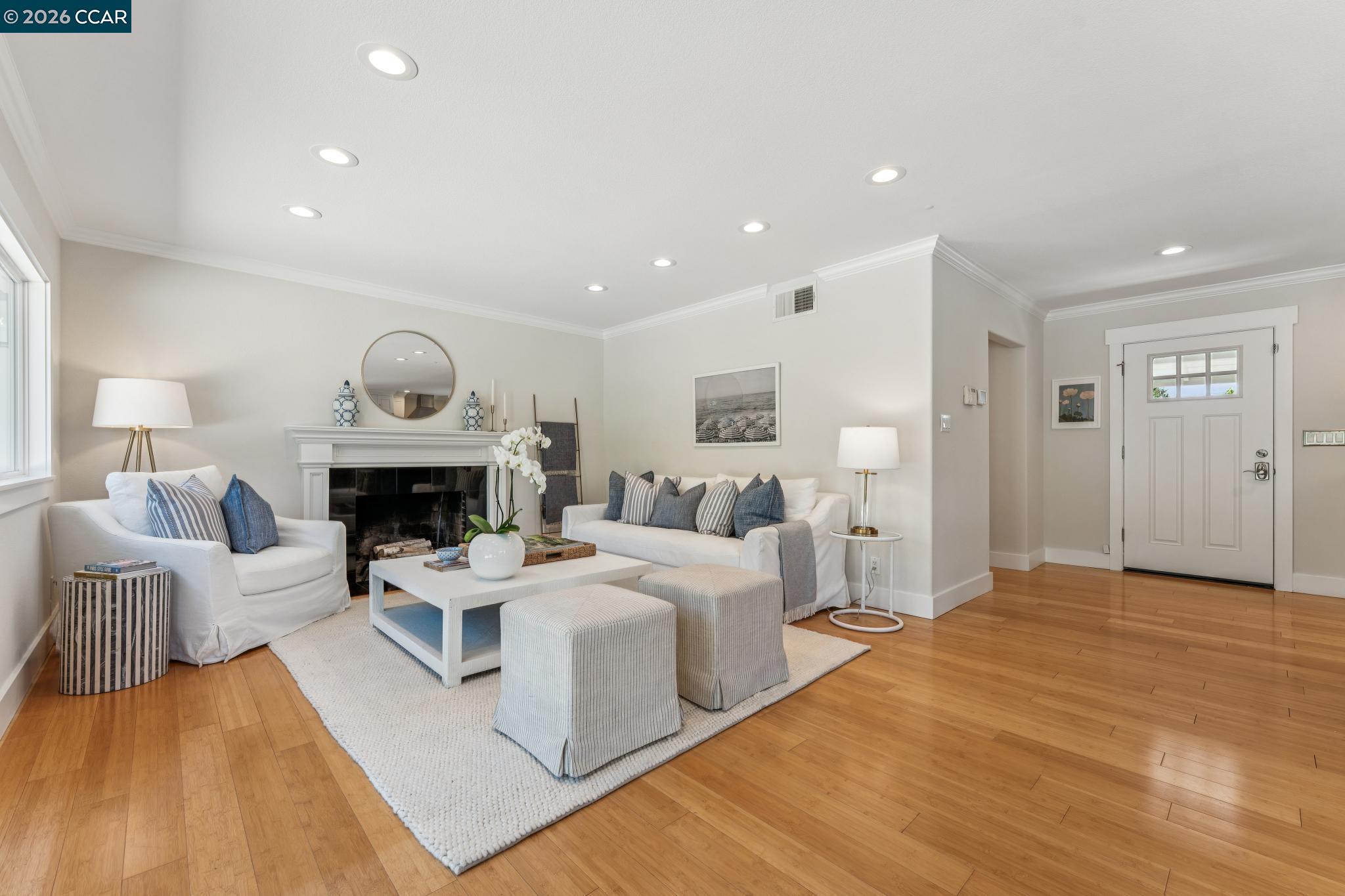414 Castello Road Lafayette, CA 94549 - Photo 12 of 53