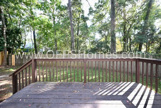 $2,100 | 391 Brookwood Boulevard, Mary Esther, FL 32569