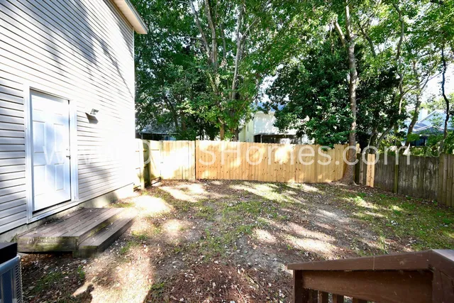 $2,100 | 391 Brookwood Boulevard, Mary Esther, FL 32569