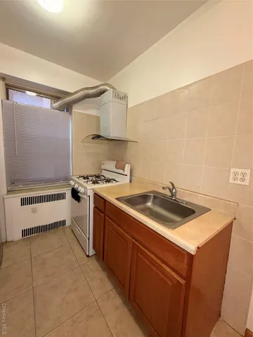 $199,000 | 61-41 Saunders Street, Unit B27 | Rego Park