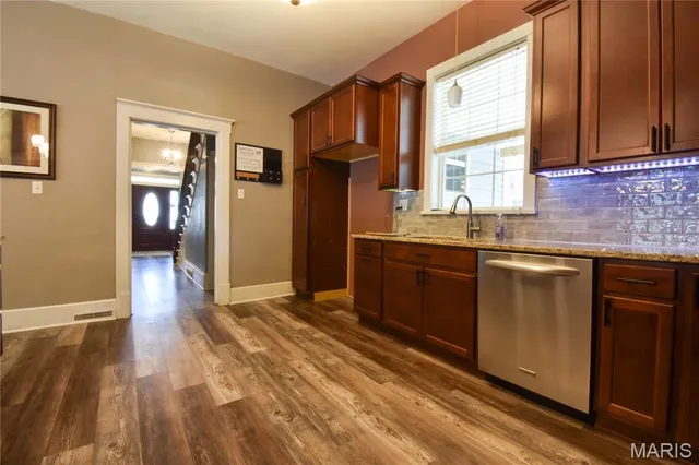 $274,999 | 821 North State Street, Litchfield, IL 62056