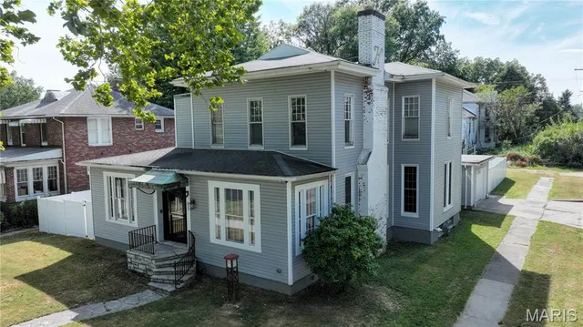 $274,999 | 821 North State Street, Litchfield, IL 62056