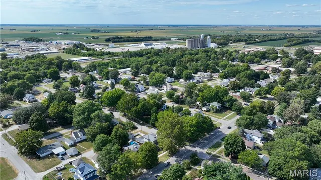 $274,999 | 821 North State Street, Litchfield, IL 62056