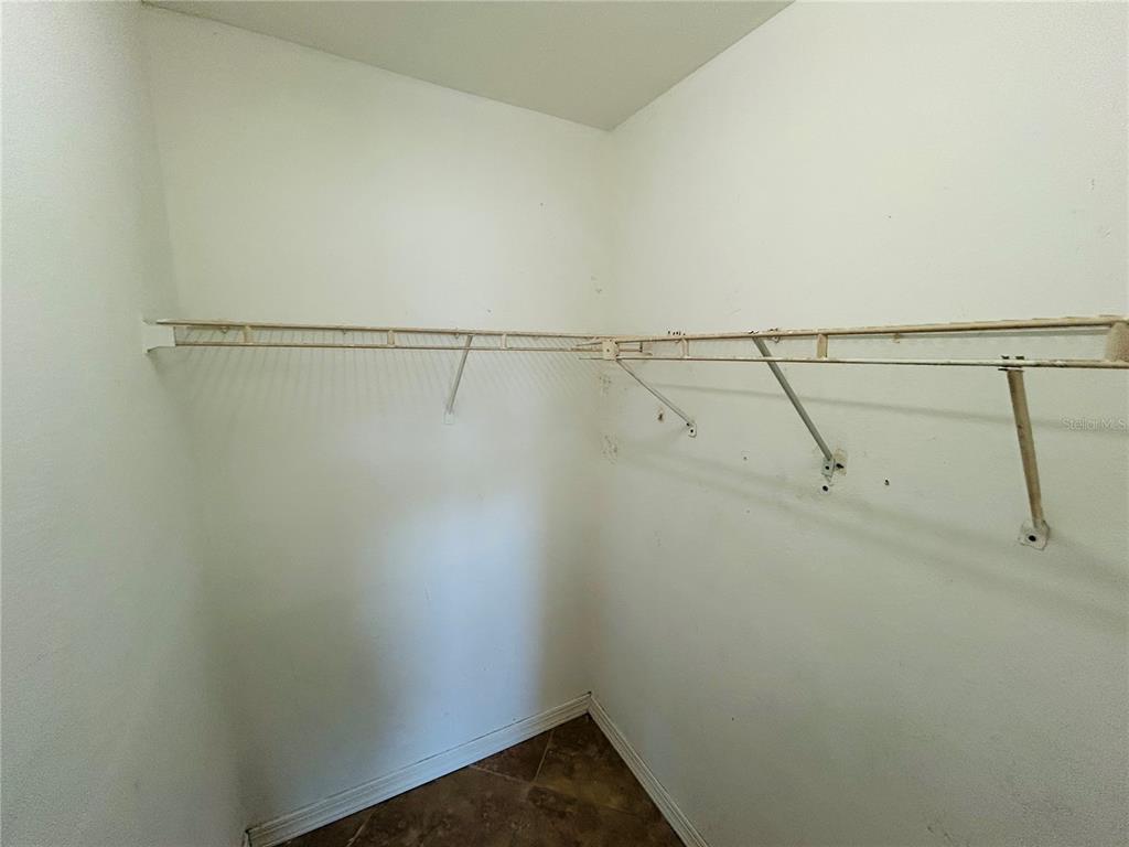 Undisclosed Address Orlando, FL 32811 - Photo 7 of 9 a view of small space