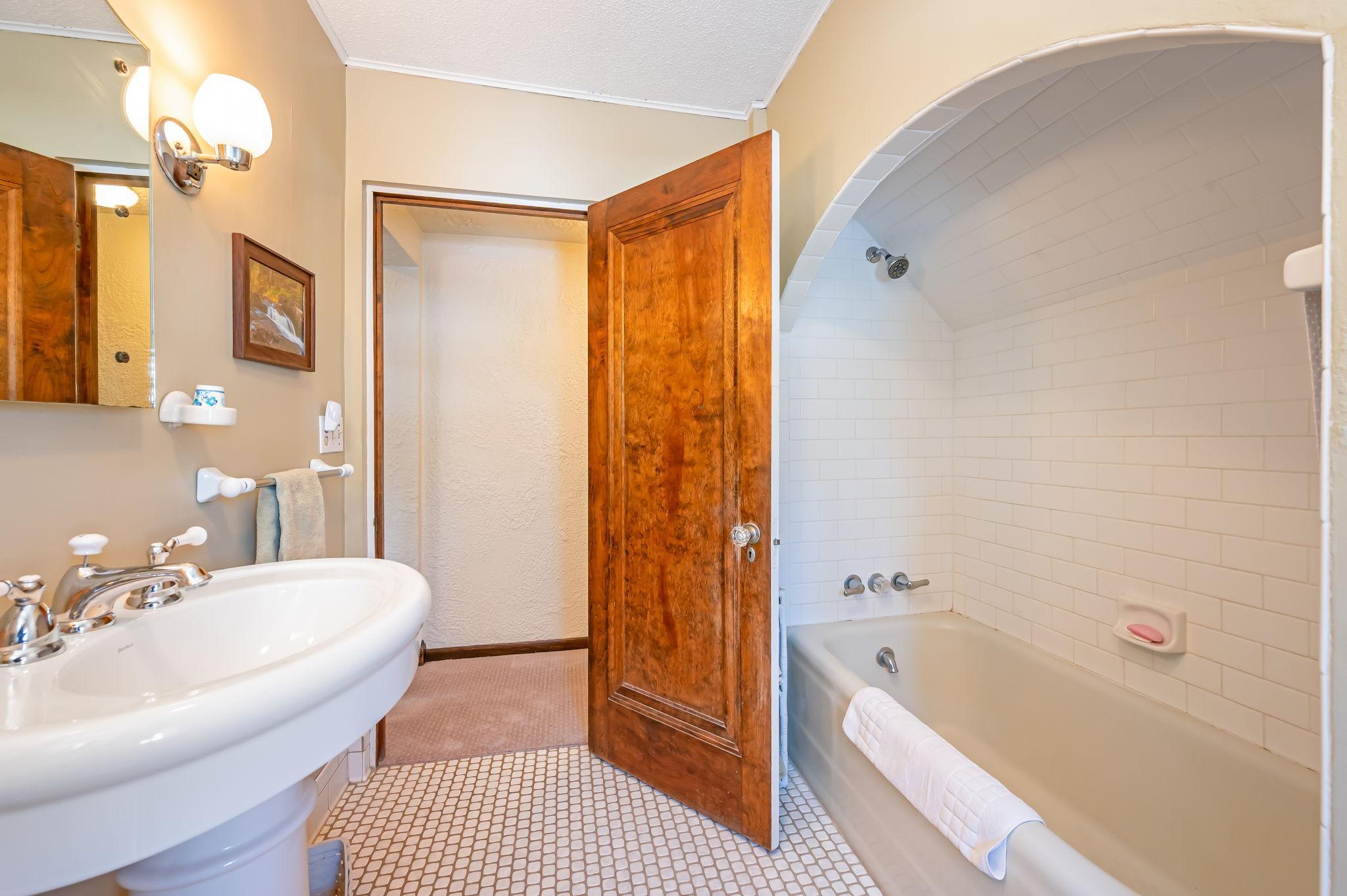 126 West 2nd Street Blue Earth, MN 56013 - Photo 31 of 42