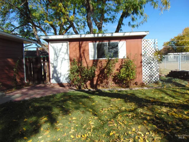 $320,000 | 332 Sears Drive, Ontario, OR 97914