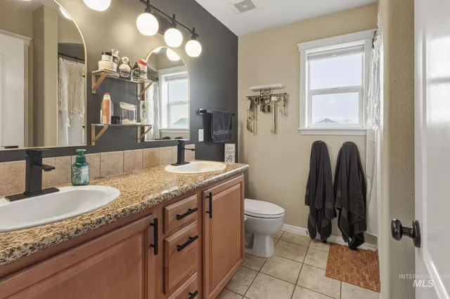 $399,900 | 1510 East 15th North, Mountain Home, ID 83647