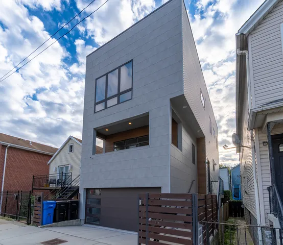 a house view with a outdoor space