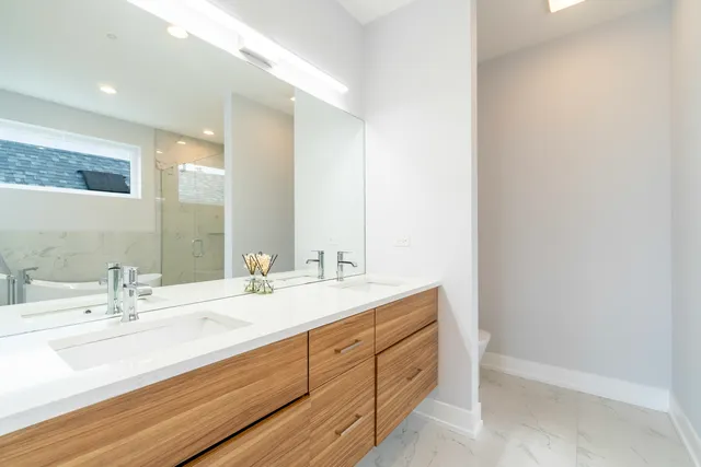 $979,500 | 1920 South Shelby Court, Chicago, IL 60608