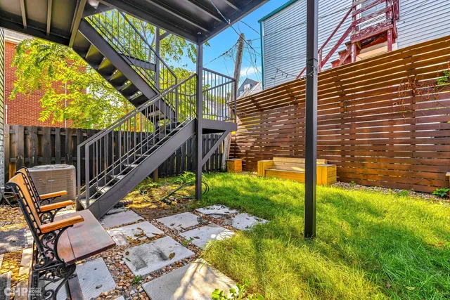 $979,500 | 1920 South Shelby Court, Chicago, IL 60608