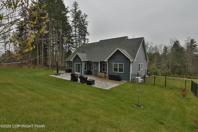 $745,000 | 142 Lexington Lane, Blakeslee, PA 18610